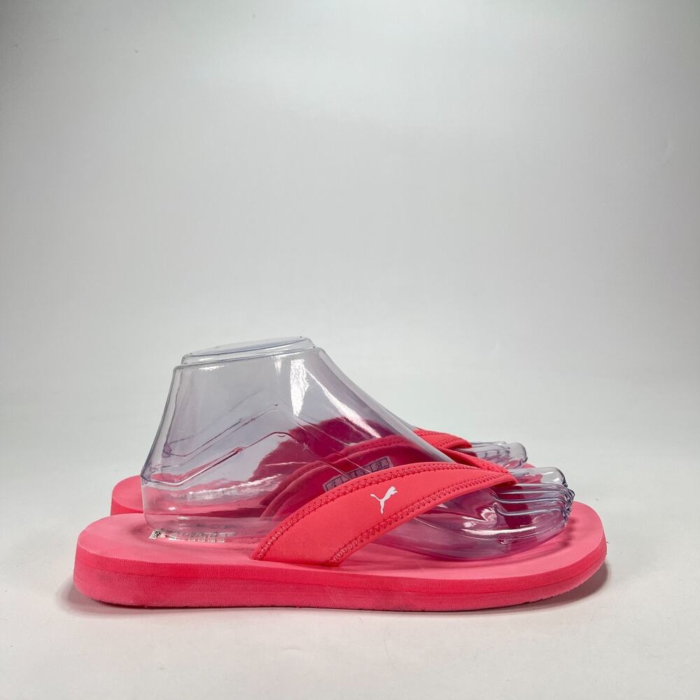 PUMA Pink Flip Flops Thong Sandals Flat Beach Pool-Women's Size US 8 EU 39